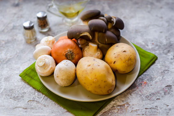 тушеная картошка с грибами рецепт фото 1
